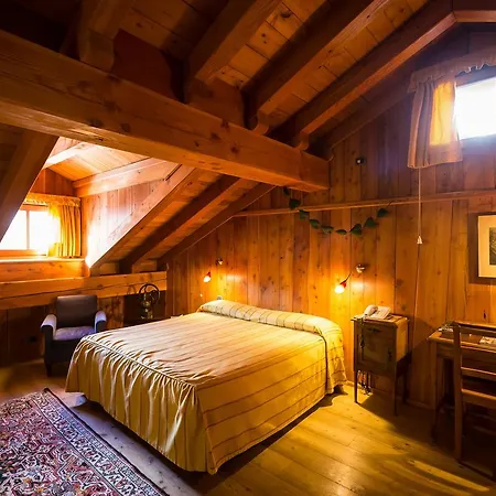 Hotel Lyshaus Gressoney-Saint-Jean Exterior photo
